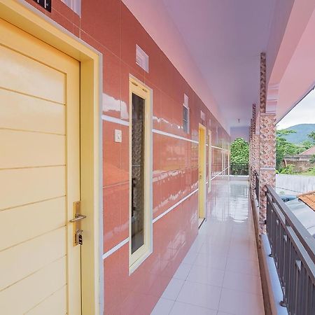 RedDoorz Syariah @ Tambak Mekar Street Subang Hotel Djalantjagak Luaran gambar