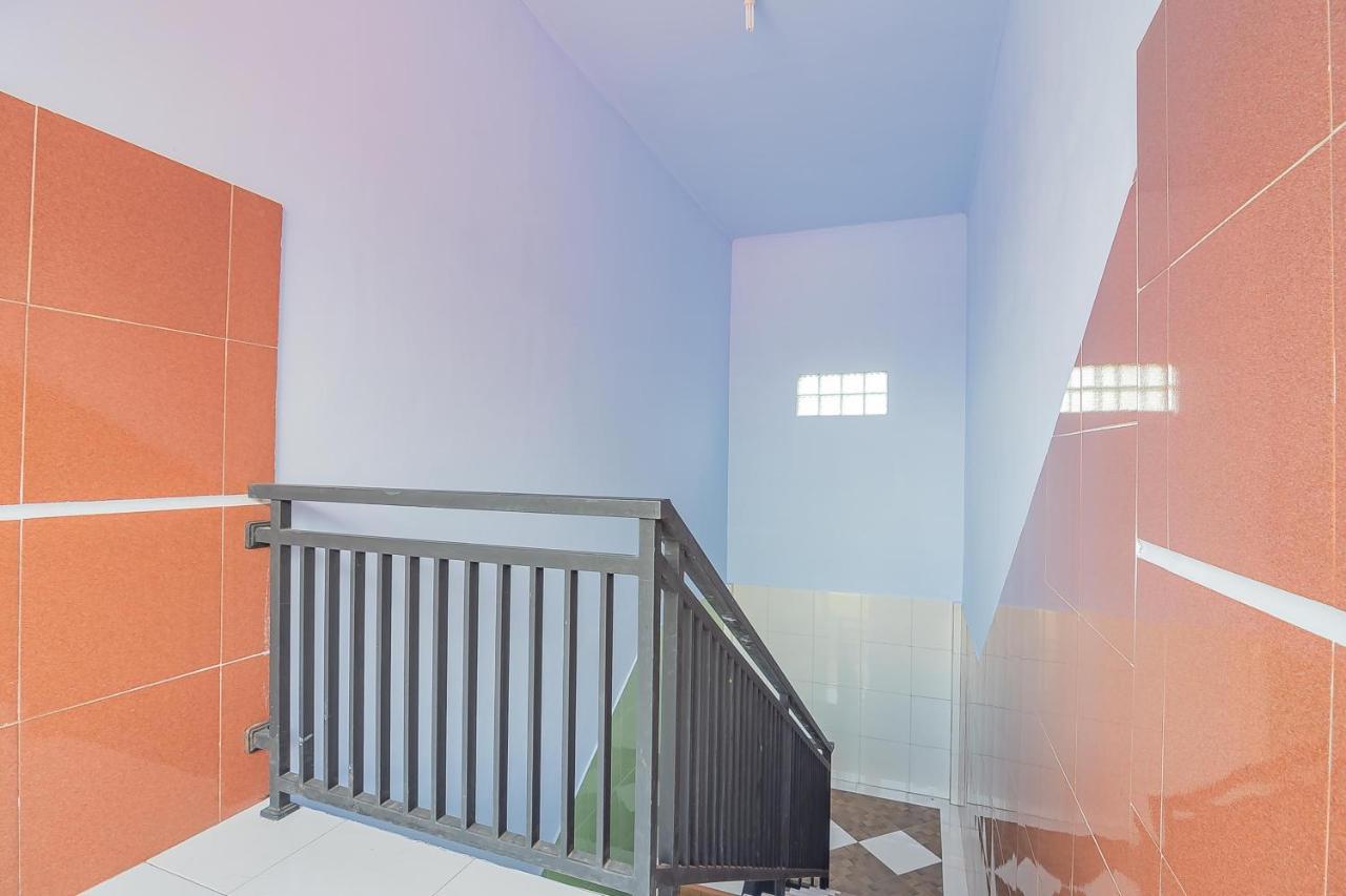 RedDoorz Syariah @ Tambak Mekar Street Subang Hotel Djalantjagak Luaran gambar