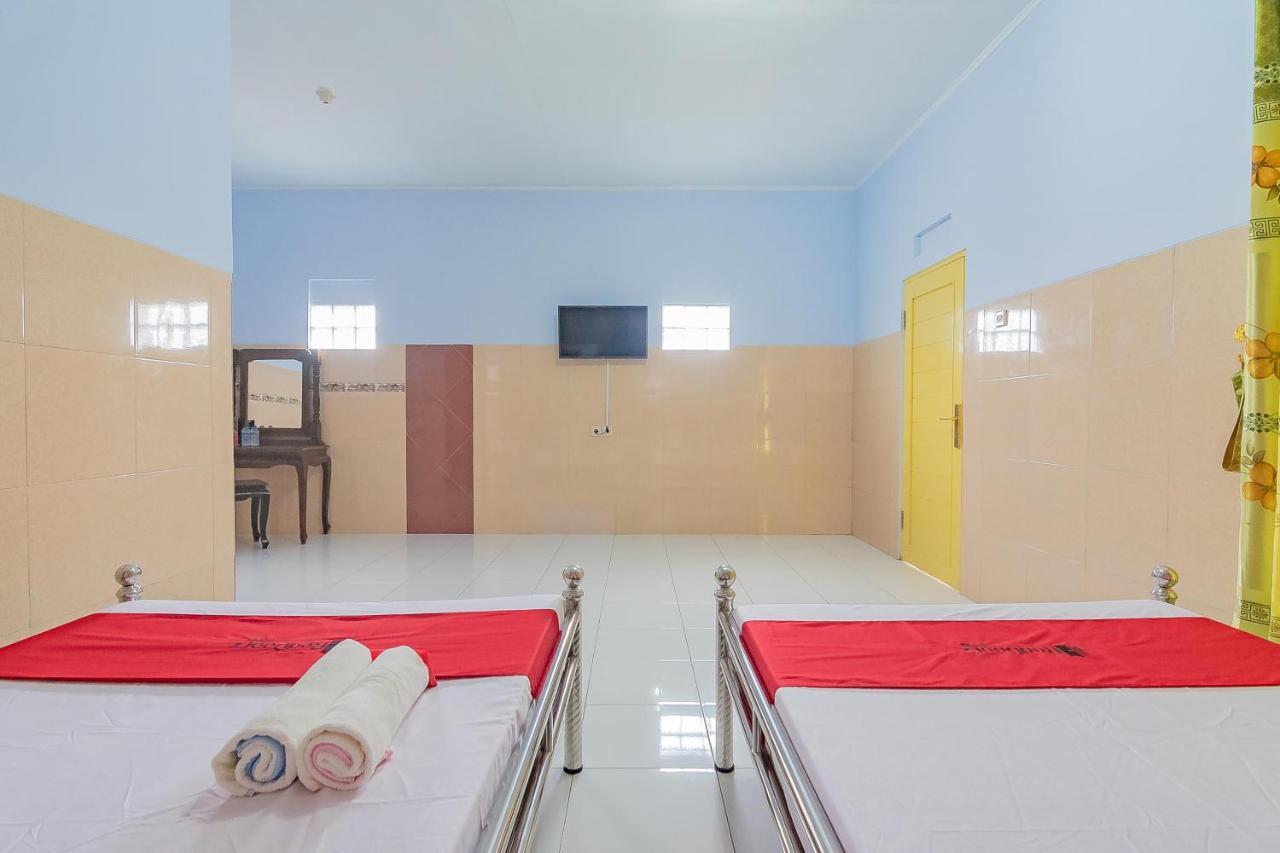 RedDoorz Syariah @ Tambak Mekar Street Subang Hotel Djalantjagak Luaran gambar