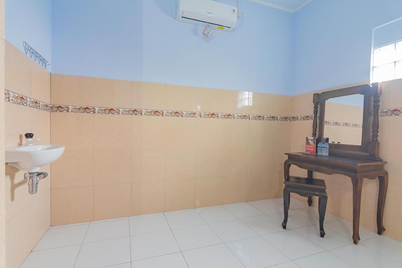RedDoorz Syariah @ Tambak Mekar Street Subang Hotel Djalantjagak Luaran gambar